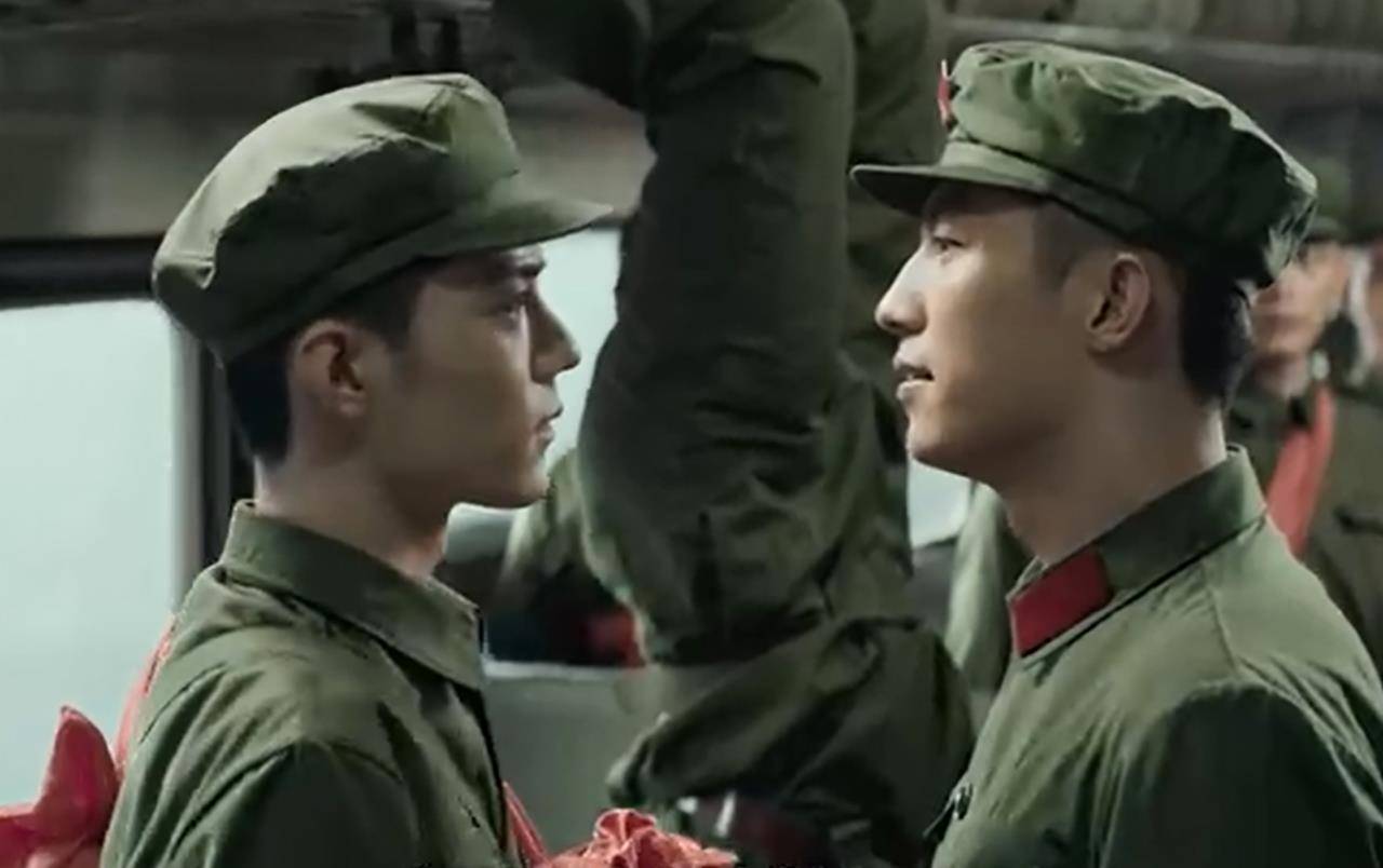 钟楚曦|《王牌部队》开播，角色身份全曝光，演员名单排序巧妙