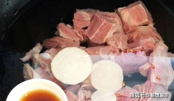 怎么切羊肉最简单 00e339c997334fb999df3320bb0a7665.jpeg