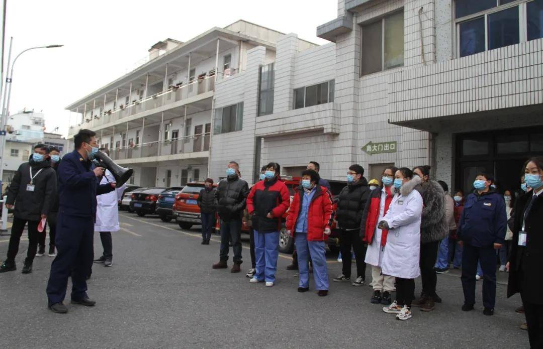 靖江市中医院开展冬季消防安全培训演练