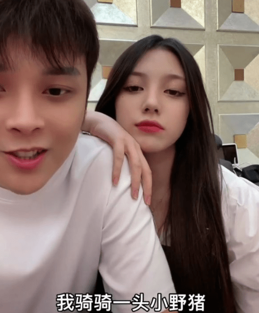 不过要说表现最糟糕的,还得是传说中的rapper,女歌手vava的前男友"