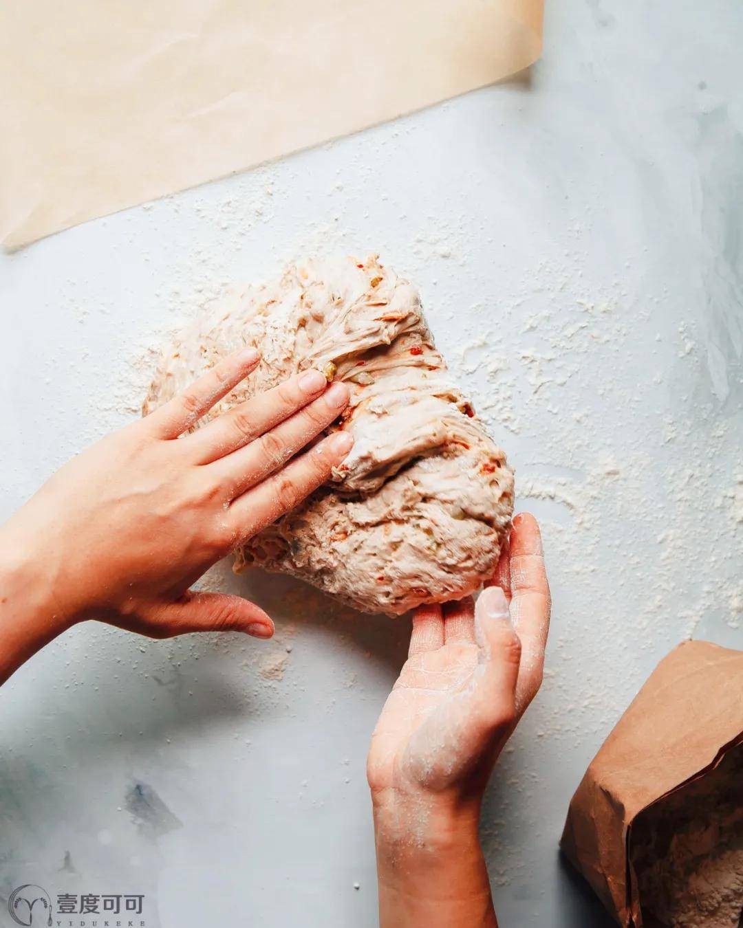 干果|免揉马拉松面包是一种丰盛的早餐面包，制作非常简单