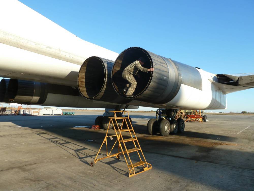 和新一代的航空发动机散热系统,并且nk-32-02航空发动机的压缩机以及