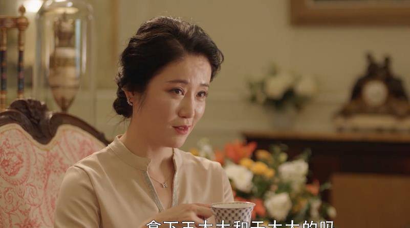富婆|《三十而已》中这4位“不讨喜”的富婆,戏外一位比一位厉害