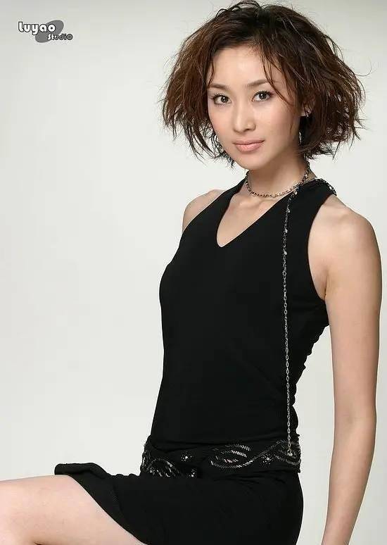 43岁董晓燕因戏生情嫁著名演员贾一平为爱息影如今很幸福