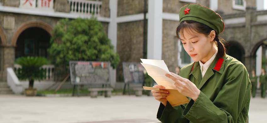 钟楚曦|《王牌部队》有人演技炸裂，有人却把观众看懵了，可惜了老戏骨