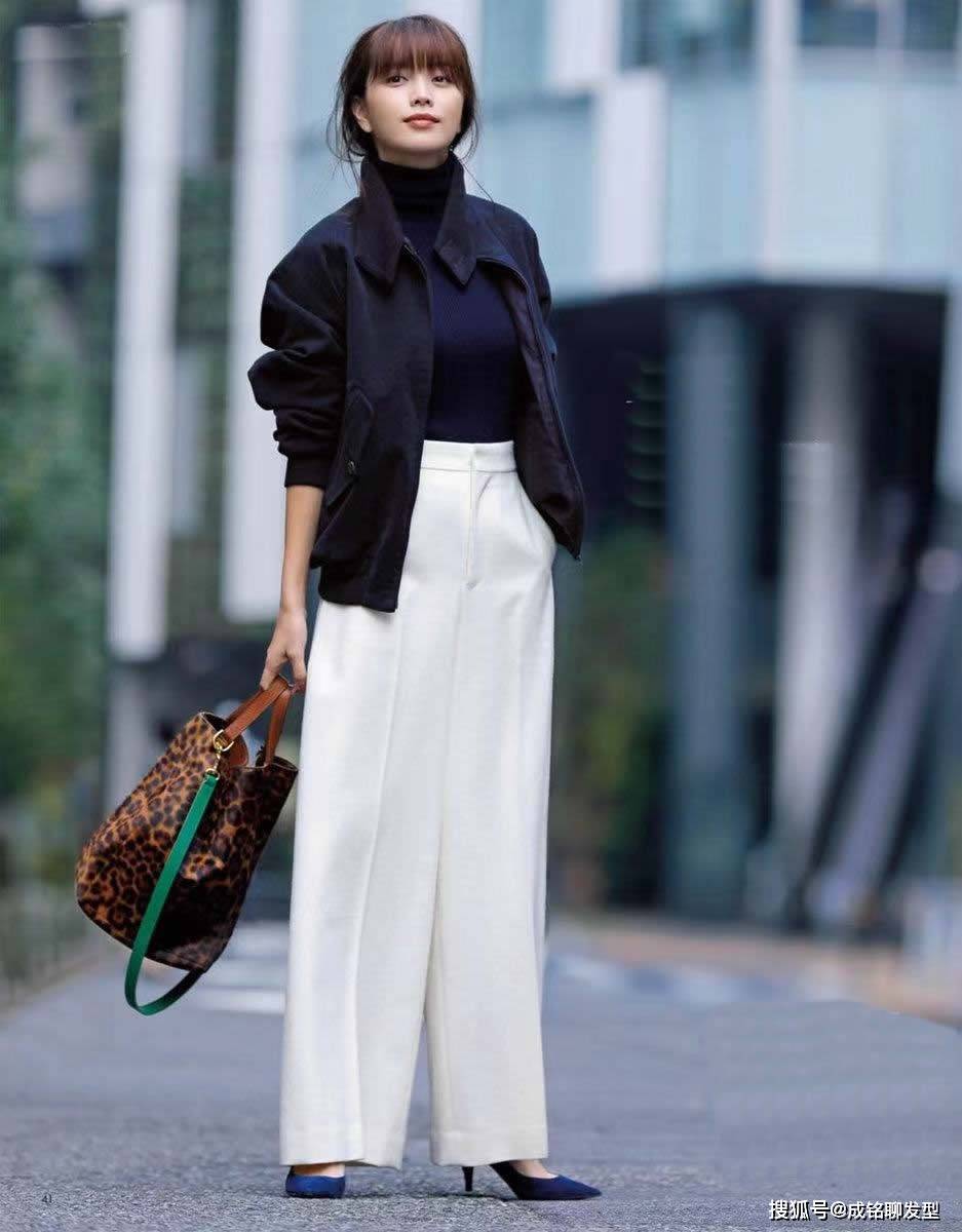 冬日 冬日必备的“白色”穿搭，简约干净不失质感，清新时尚又有高级感