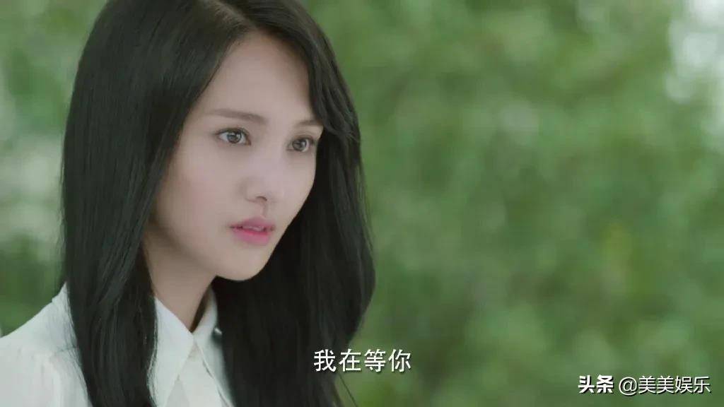 关系|刚见面就确认恋爱关系？忠犬男友实力护女友，他们真甜