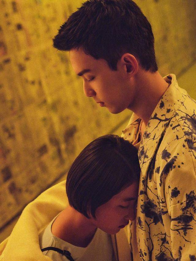 眼睛眼睛不大但很美的女明星，我只服这3位！笑起来太迷人了