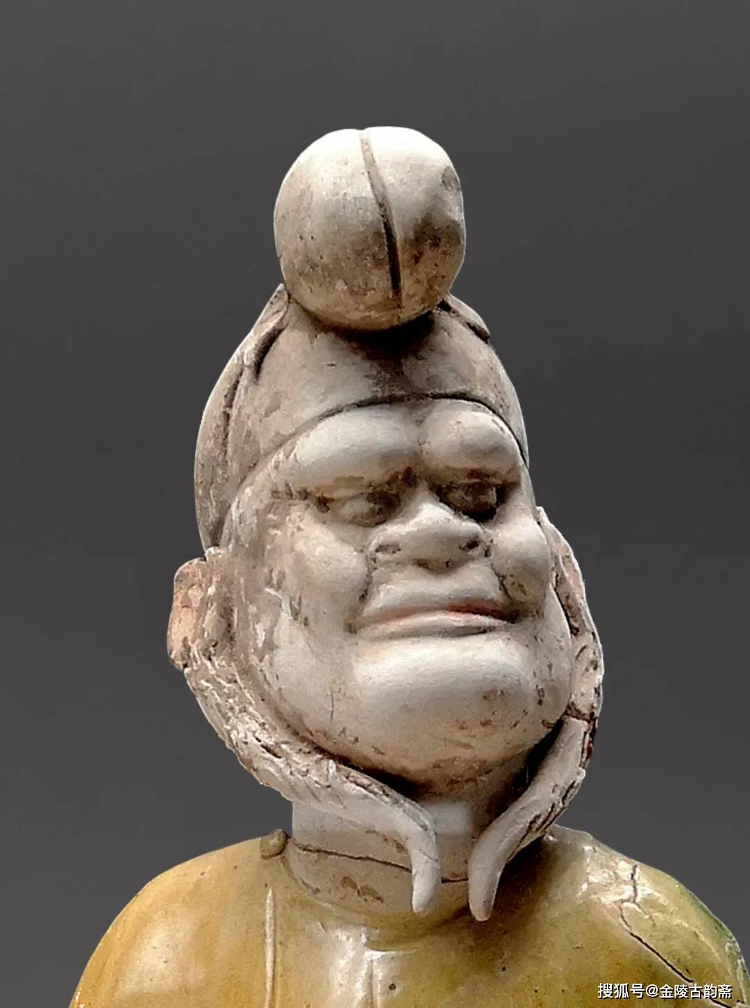 唐三彩观察｜唐代“耳衣” 用途再议_陶俑_情况_彩绘