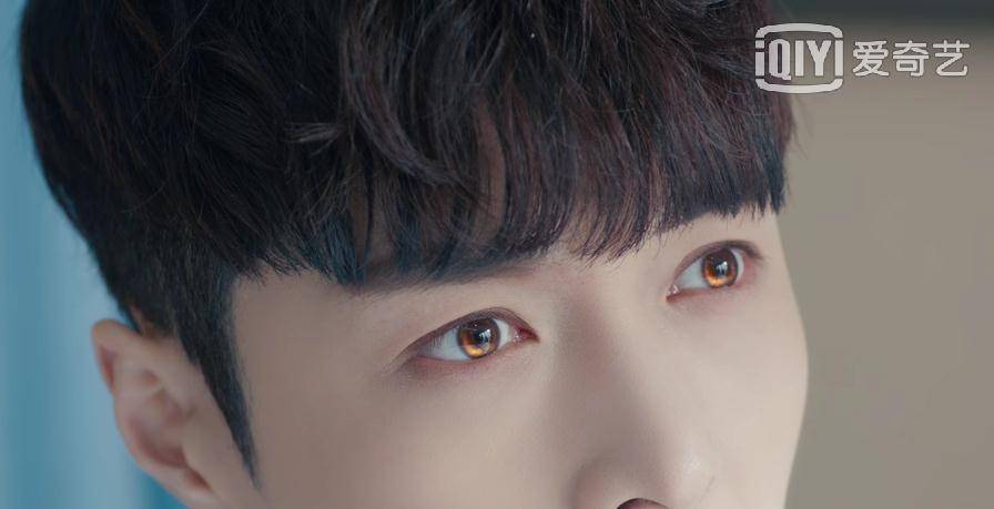 庄睿|《黄金瞳》王栎鑫被称“猪队友”，张艺兴却宠他胜过女主