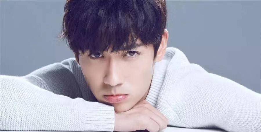 庞嘉|时隔7年《天网行动》终见天日，朱一龙演绎另类富二代警官