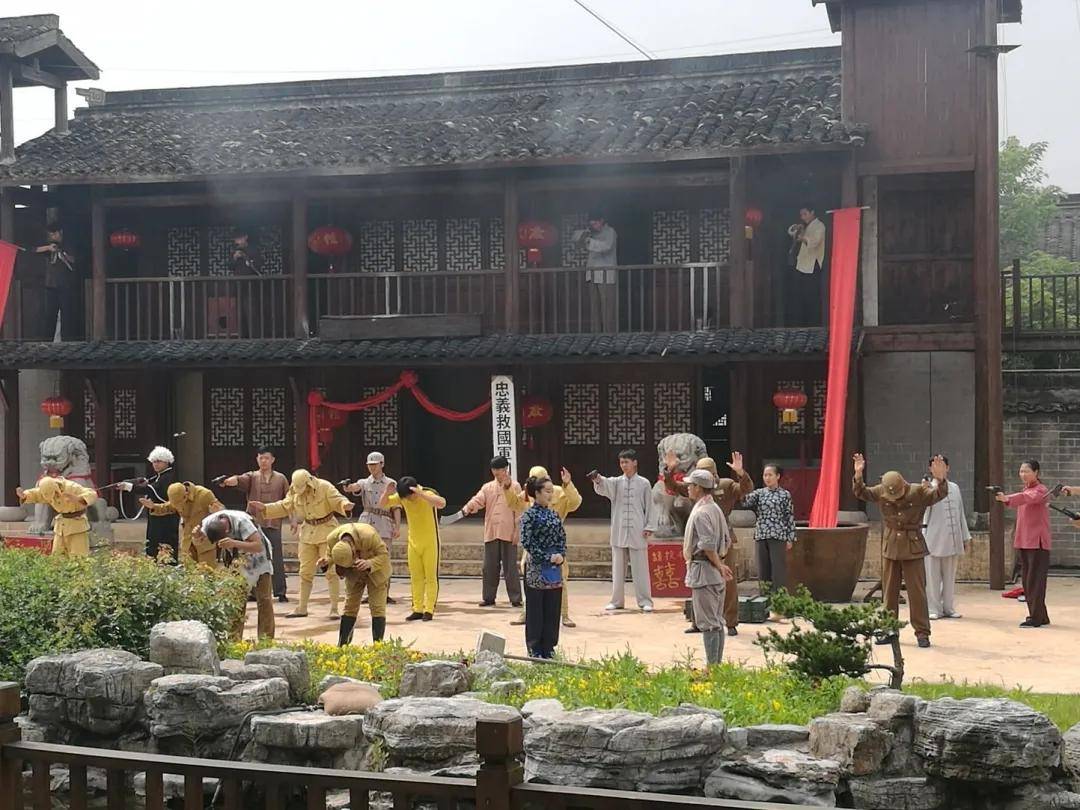 常熟沙家浜镇来此探寻红色足迹