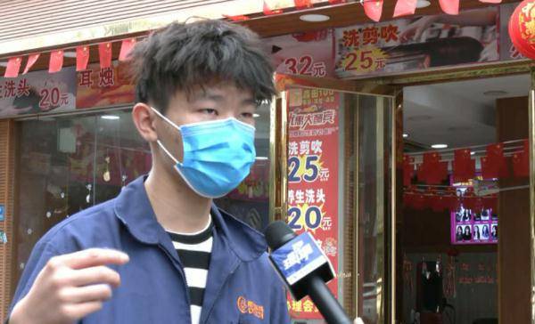 小伙烫发有风险？一小伙做“烟花烫”被烧伤，额头烫成这样！