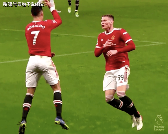 歐冠|1傳1射！C羅連創(chuàng)里程碑 獲評(píng)全場(chǎng)最佳 賽后社媒發(fā)聲 9分鐘63萬(wàn)贊