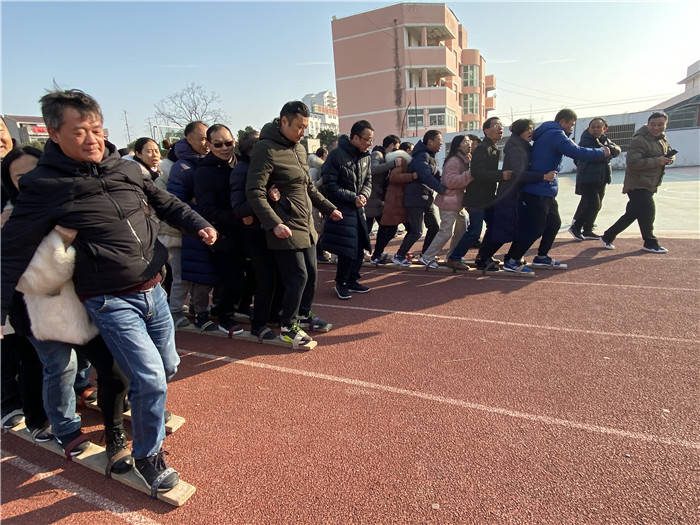 盱眙县马坝初级中学成功举办2021年庆元旦迎新年系列活动