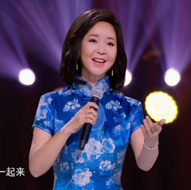 容祖儿 跨年晚会女星造型：杨紫大红裙镇场，杨幂甜美，金晨扮古装惊艳