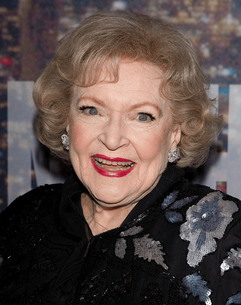 原创美国国宝演员贝蒂怀特去世好莱坞星光大道离百岁生日仅十几天