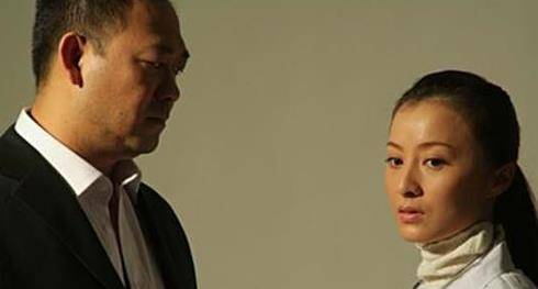 2009年,是她与丈夫姜凯阳的又一次合作《有多少爱可以重来》,而她也再