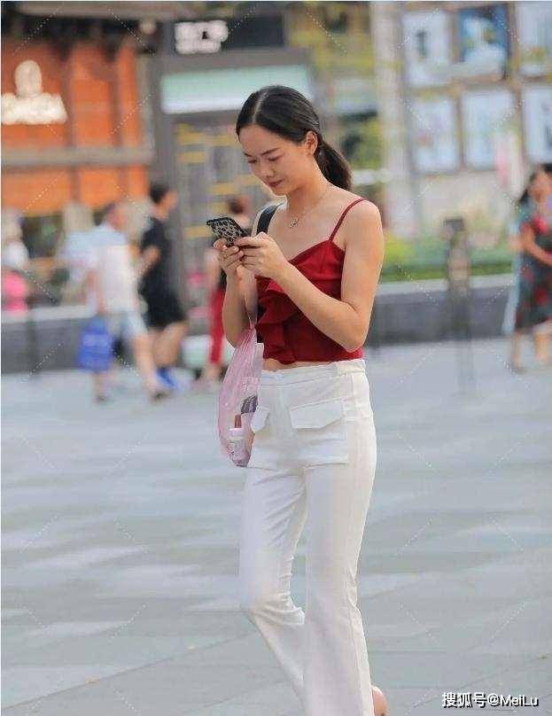 高跟鞋 瑜伽裤带来魅惑体态,显瘦又有气质,甜美气息尽显