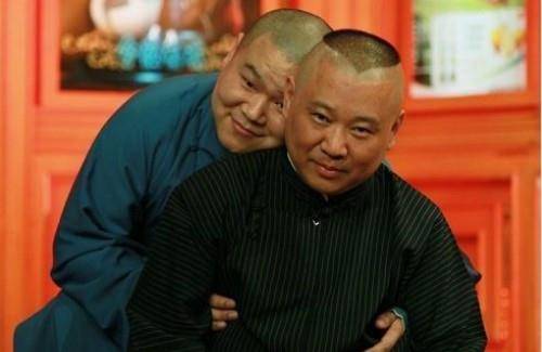 节目组|体力差的岳云鹏，成“极限男团”拖油瓶，为何节目组不将他换掉？