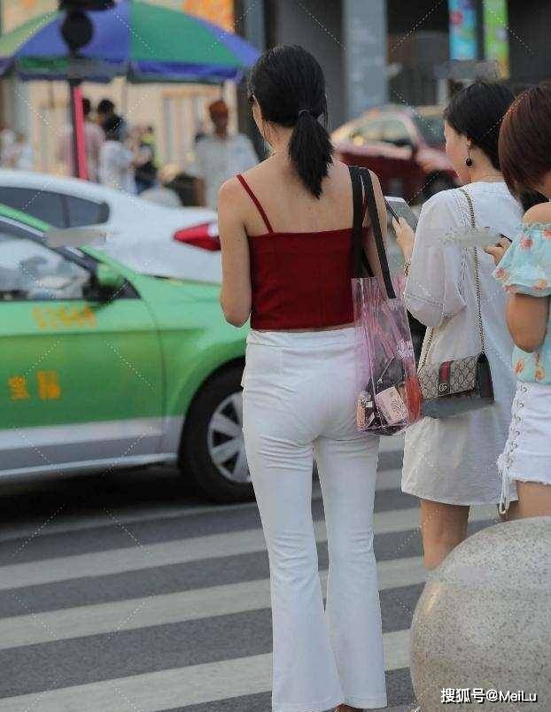 高跟鞋 瑜伽裤带来魅惑体态,显瘦又有气质,甜美气息尽显