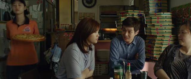 别墅|《寄生虫》金棕榈加奥斯卡4奖，这部小成本电影到底好在哪？