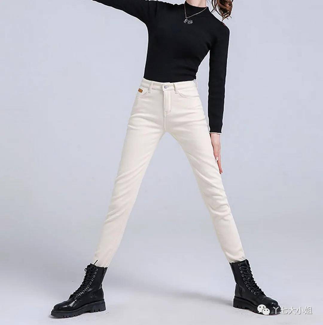 原创             “豆腐裤”越来越受欢迎，冬天这样穿超显气质！