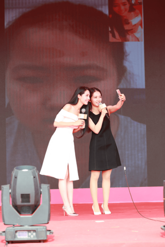 郭碧婷|“向太儿媳”郭碧婷：自己选的豪门婚姻，咬着牙也要撑到底