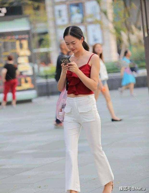 高跟鞋 瑜伽裤带来魅惑体态,显瘦又有气质,甜美气息尽显