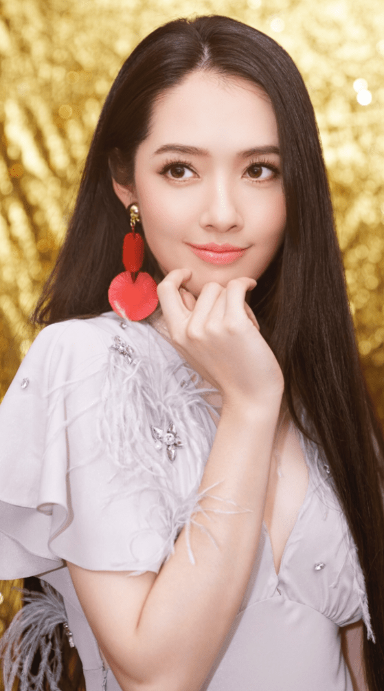 郭碧婷|“向太儿媳”郭碧婷：自己选的豪门婚姻，咬着牙也要撑到底