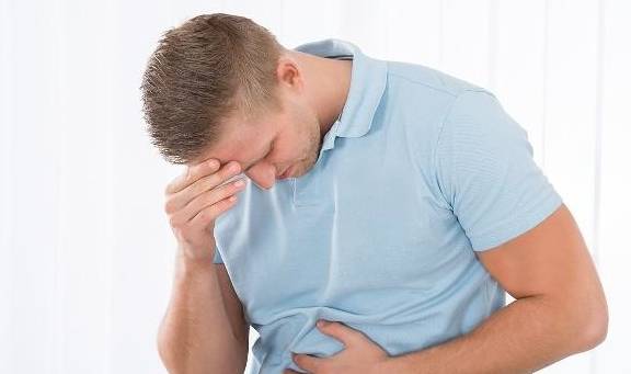 症状|肝病来“敲门”时,身体可能会亮起4个“红灯”,早知道早受益