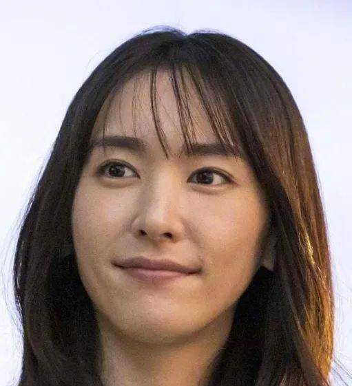 新垣结衣新垣结衣的脸怎么了？圆脸转型还是要看《小敏家》里的唐艺昕