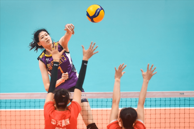 江苏女排|开打！上海女排或提前收获铜牌，黄金档津苏大战，天津占尽优势
