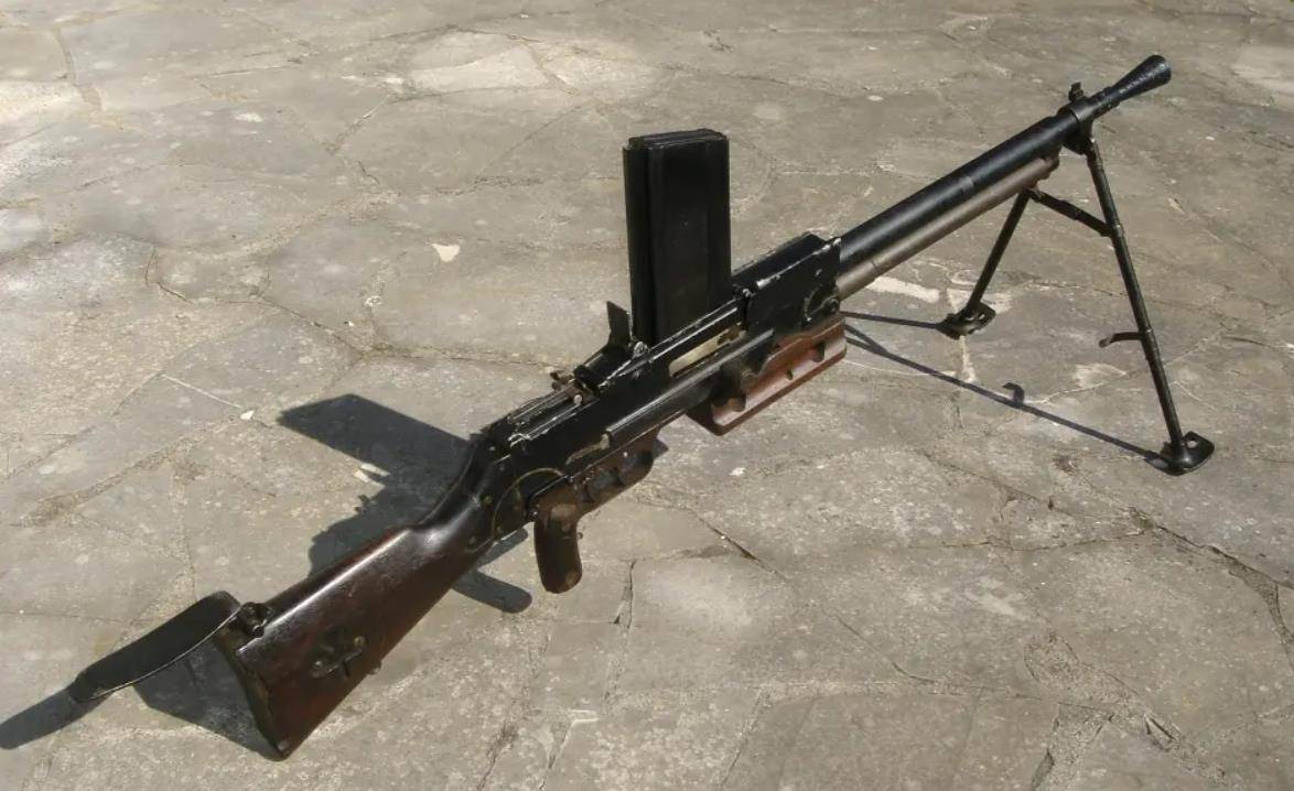 fm24/29轻机枪绍沙m1915是法国在一战期间所使用的一种轻机枪.