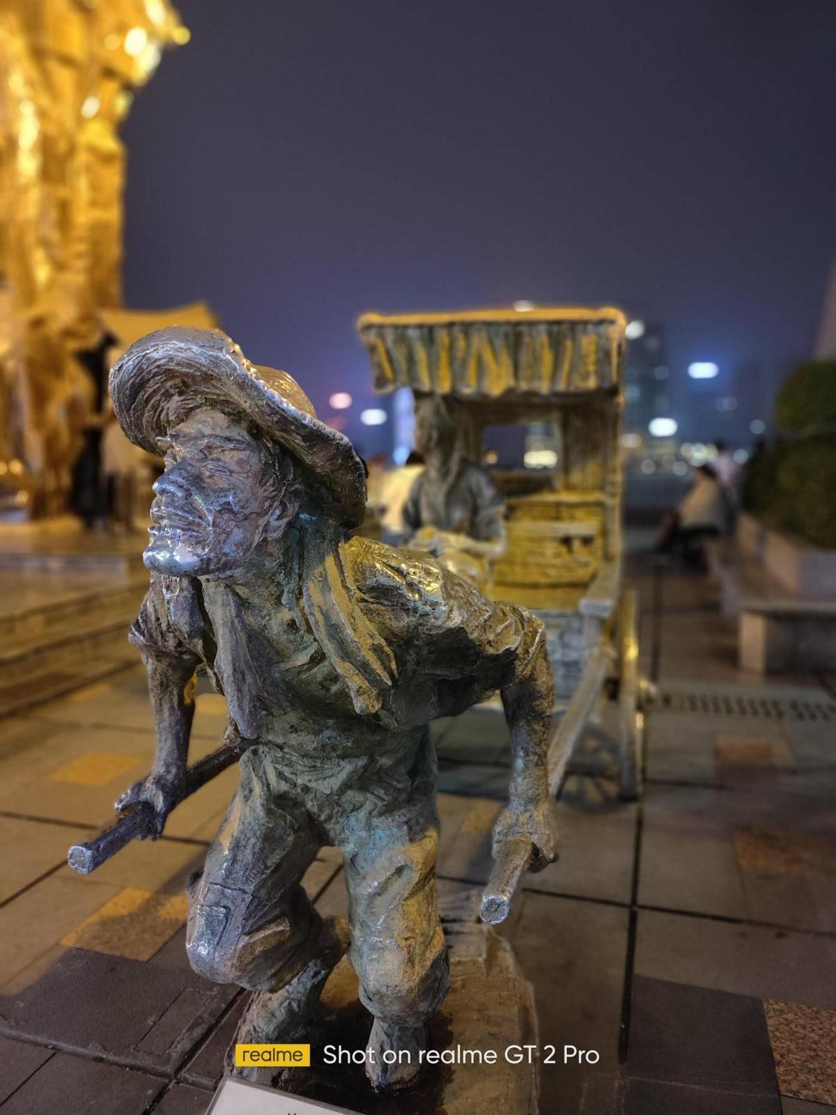 真我GT2 Pro首发评测：为年轻人打造的高端旗舰