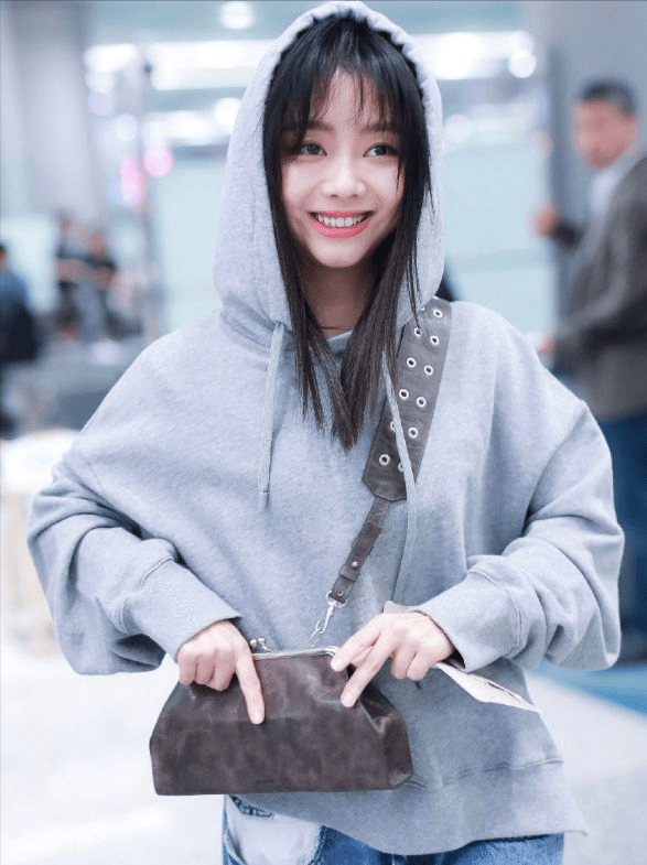 本人 小个子看过来！学谭松韵这个扎裤子方法，你就是元气学生妹本人