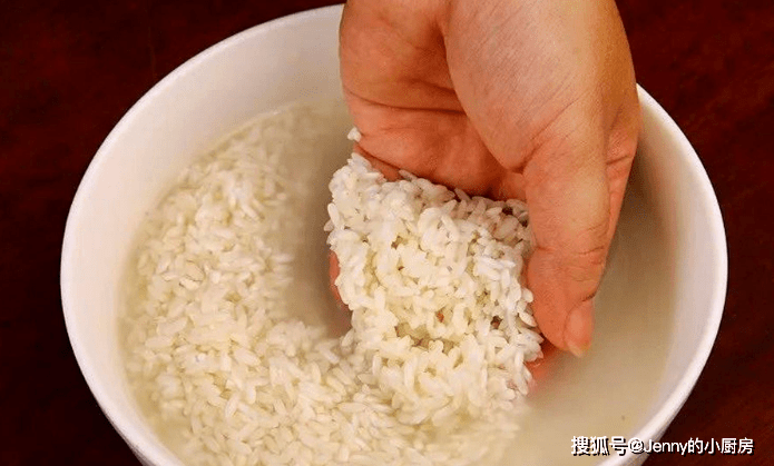 猪油渣怎么做才不糊 9ddc114d71d849c5a26ac88cfa01c90f.png