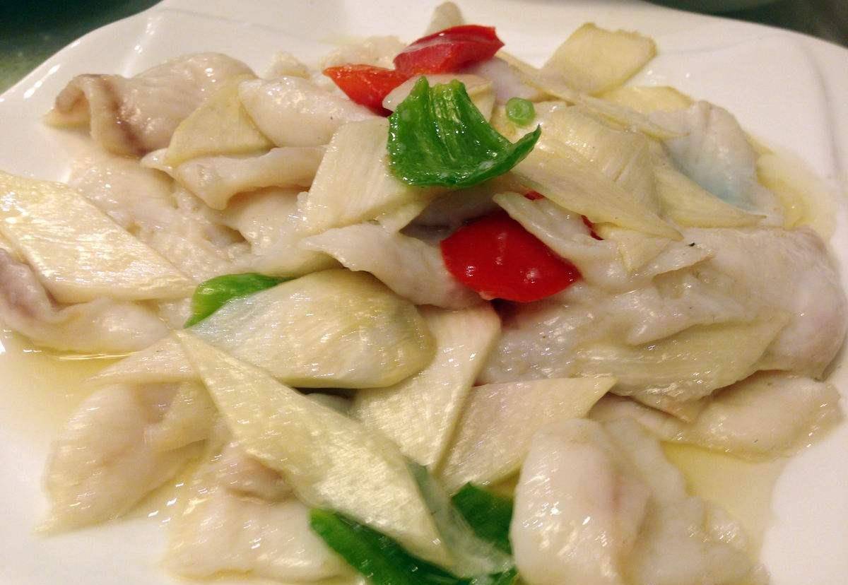 真爽|美食推荐：茭白超好吃的做法，简单又好吃，又能当菜又管饱，真爽