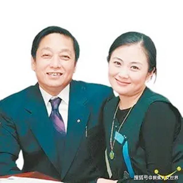 天才艺术家的君子气魄韩美林生活丰富,人缘极好,成龙,周涛,白岩松姜昆