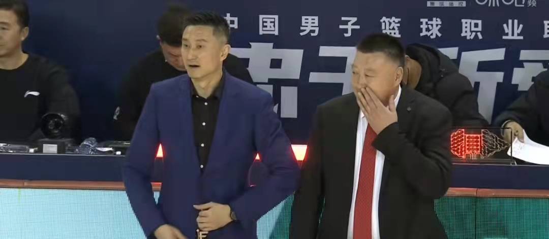 广东|霸气！易建联一条龙上篮双手暴扣！广东复仇成功，终结山西7连胜