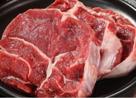 安徽宿州西门塔尔牛 不可多得的上等牛肉_肉牛_脂肪_农副产品