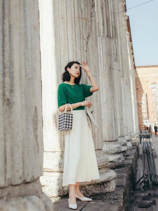 工装裤 绿色针织衫怎么搭配,几组好看的搭配look,轻松穿出时髦范