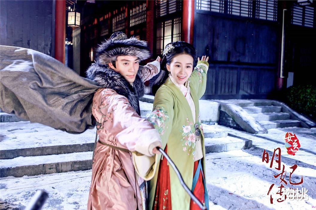 演技|继《扬名立万》之后邓家佳新剧搭档实力星二代，即将开机让人期待