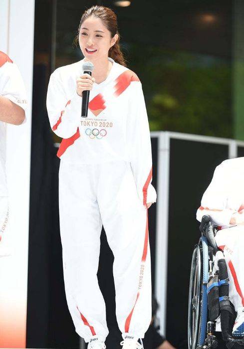 女神宅男女神石原里美，五官没有一个突出，组合在一起却堪称完美