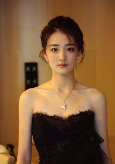 宋轶这3位女明星，应该是很用力在变美吧