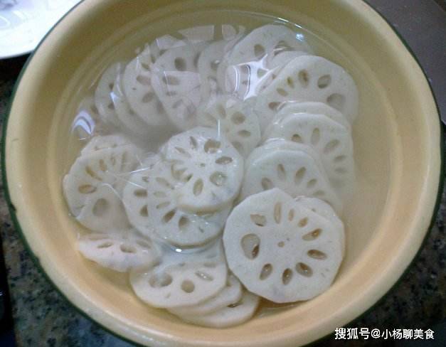 藕怎么焯水几分钟 18cb7b1f993e4418926ee3e77b3e3695.jpeg