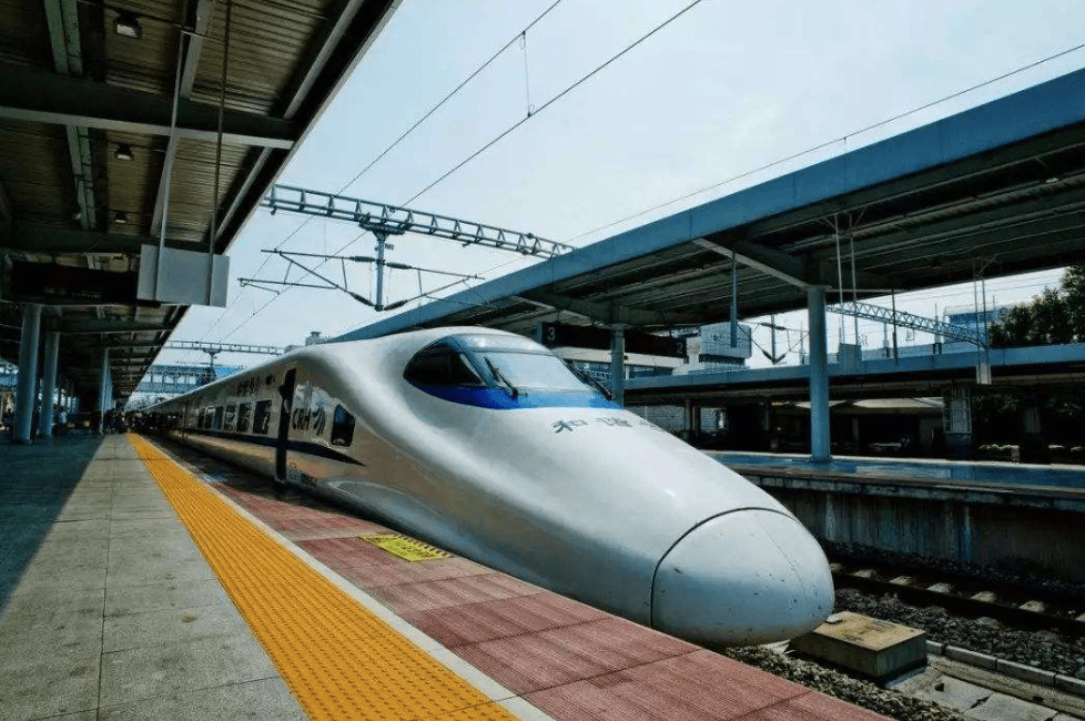 搭乘高铁可以带红酒么 321fa2c89c2d4f54bee3526291767f3d.png