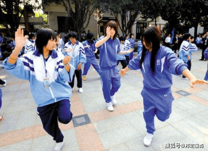 因为 三学士校服篇：好想再穿一次校服