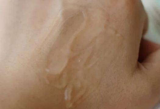 因为补水还不油腻面霜：珂润全能王，雅顿油皮最爱，资生堂很惊喜