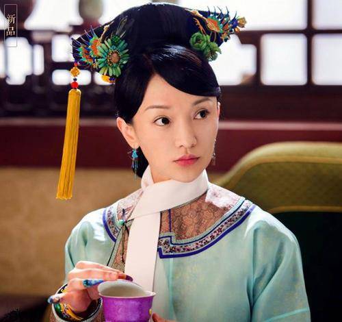 发型古装剧和现代剧妆容一样的女明星们，你们能走点心吗？